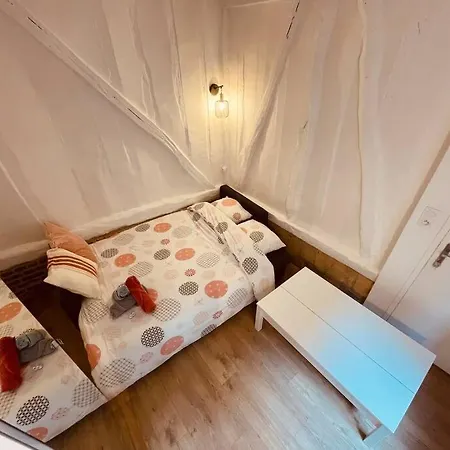 Le Nid En : Studio Renove Au Coeur De - 269 Apartment