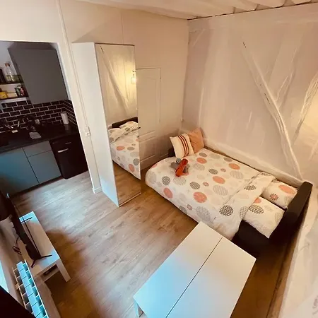 Le Nid En : Studio Renove Au Coeur De - 269 * Rouen